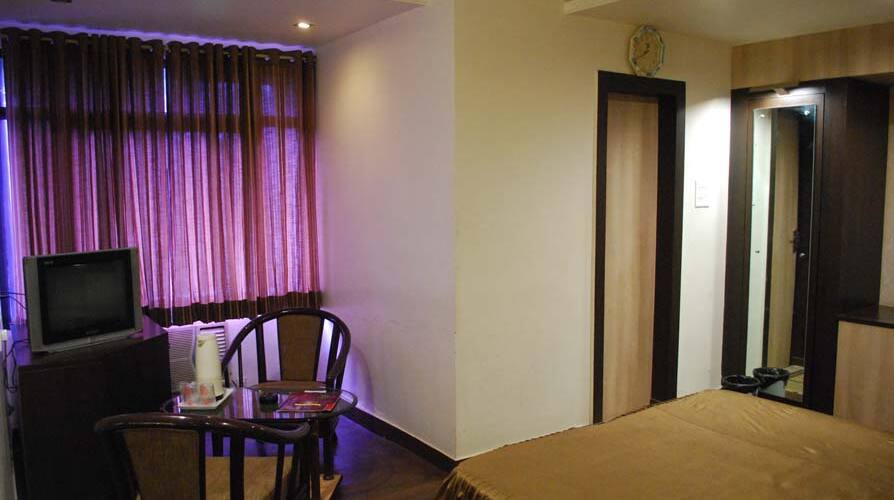 Polo Rooms, Raipur 4